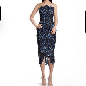 Elliatt Optics Floral Lace Peplum Dress in Black Blue Size L